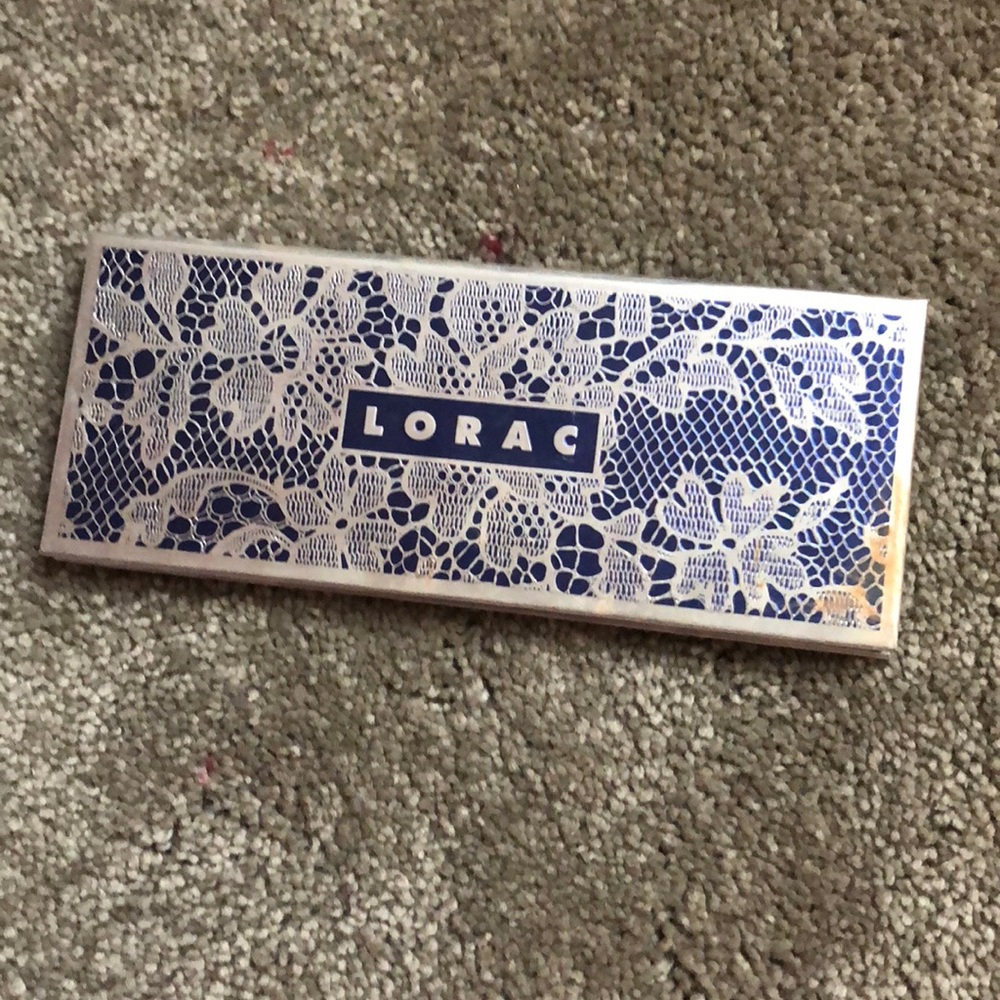 Lorac eyeshadow palette